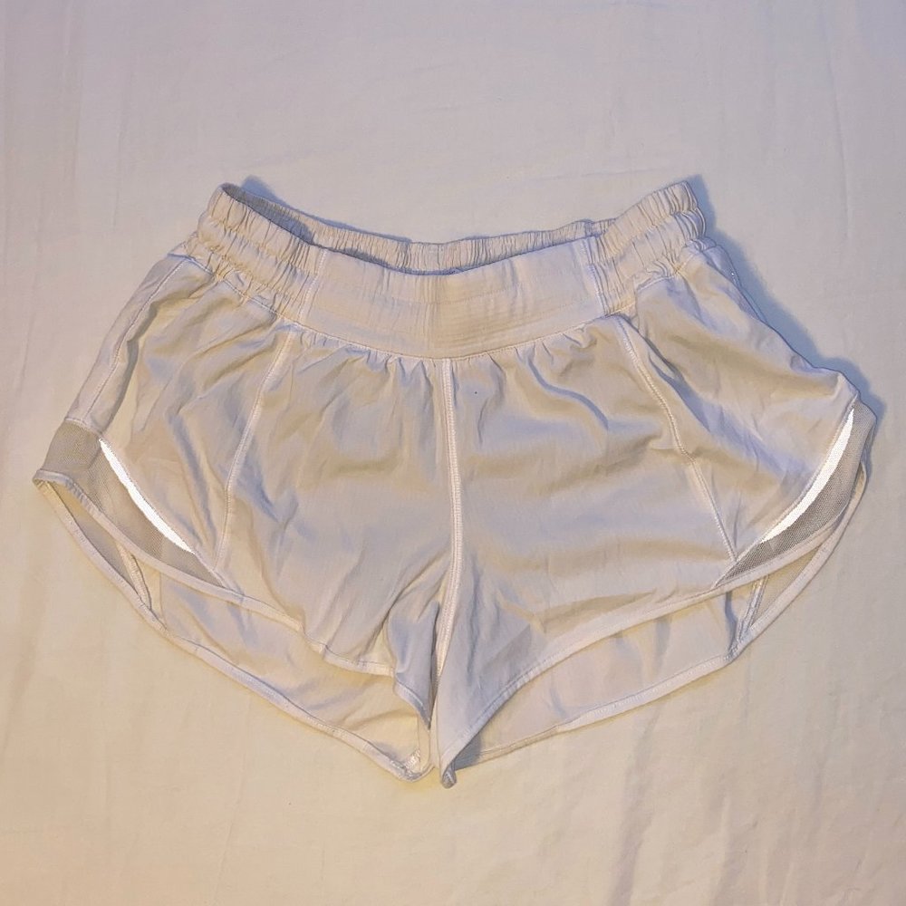 White Lululemon Hotty Hot 2.5 Inch Shorts